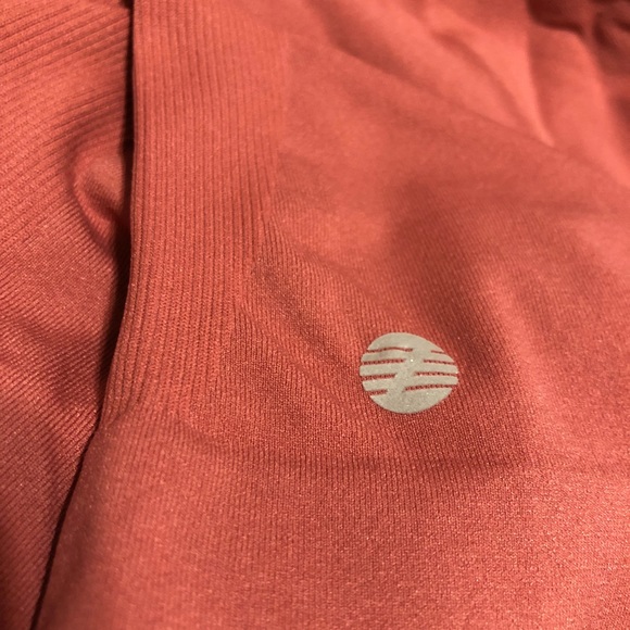 Zella Seamless Shirt - Picture 2 of 4